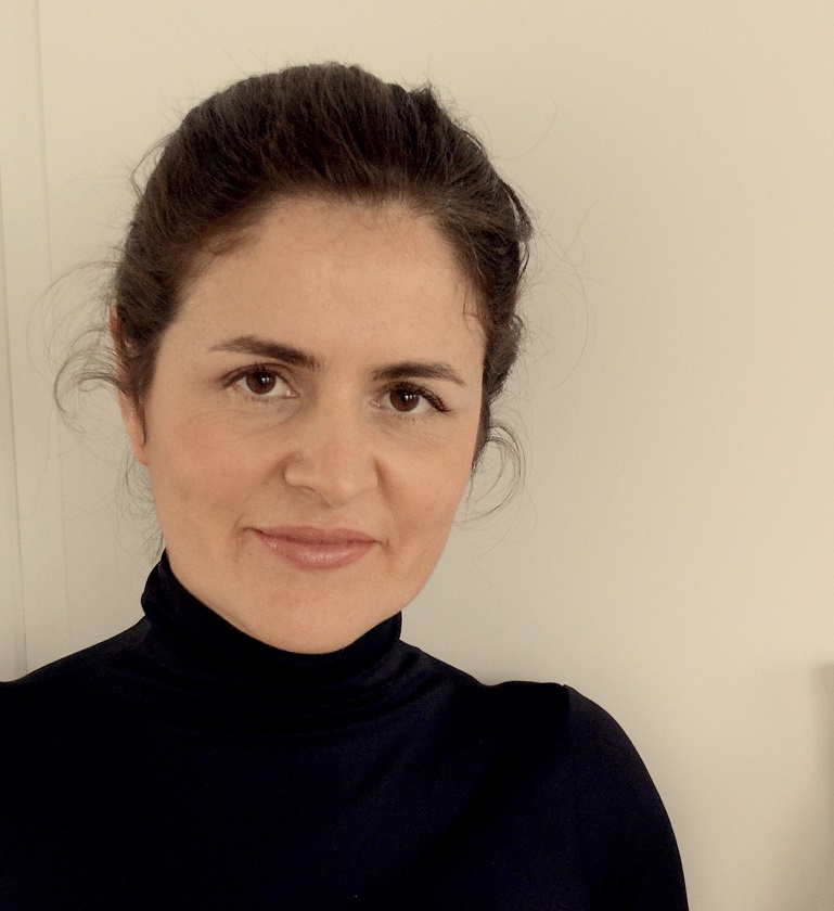 Ellen Pestili Foto do autor Ellen Pestili